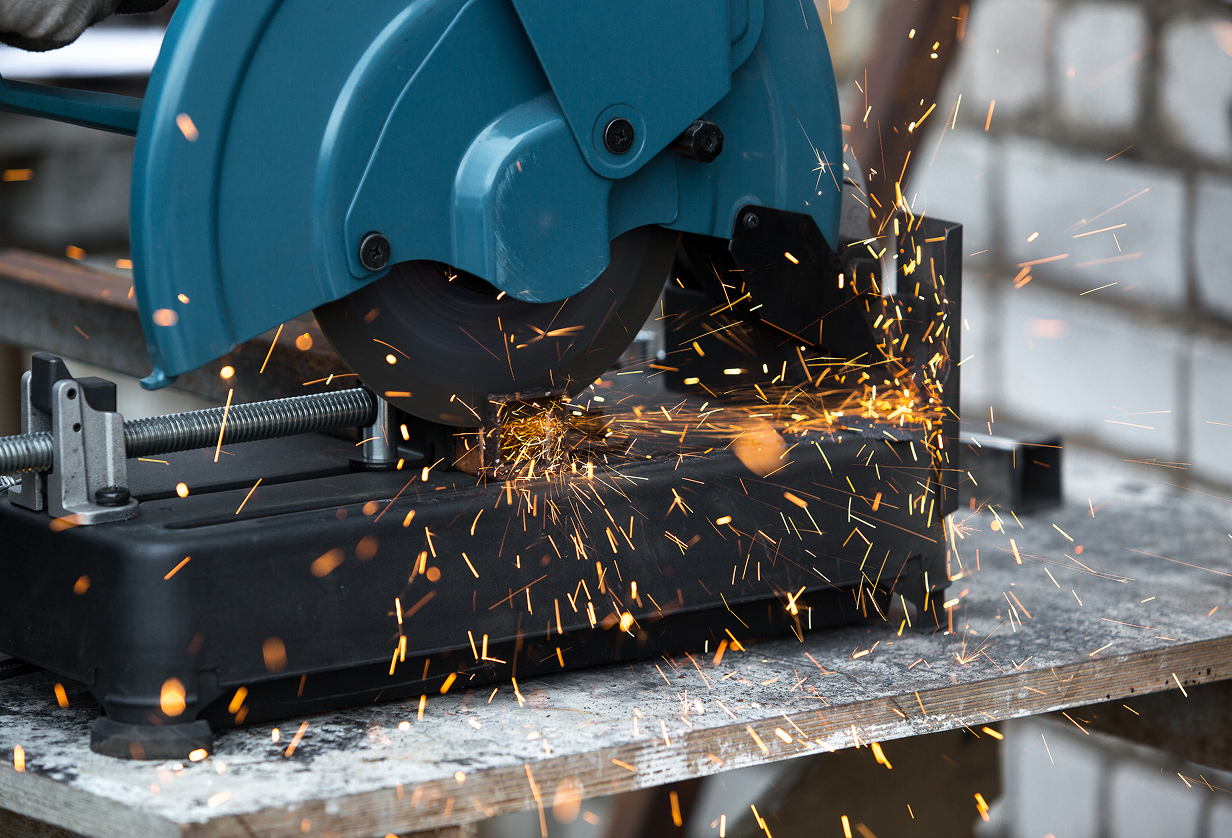 Saw Cutting Machine